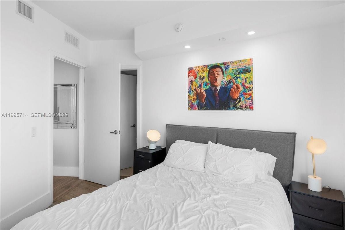 PARAISO BAYVIEWS CONDO - Residential