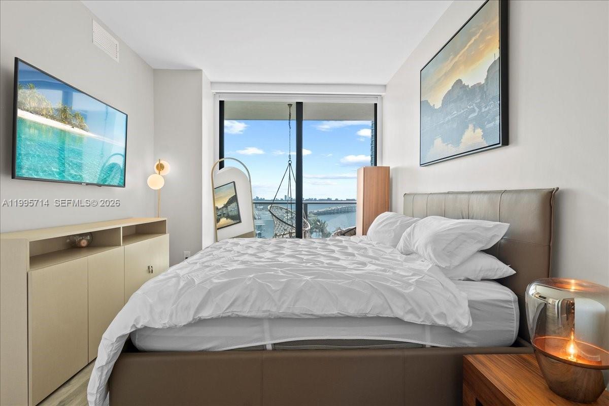 PARAISO BAYVIEWS CONDO - Residential