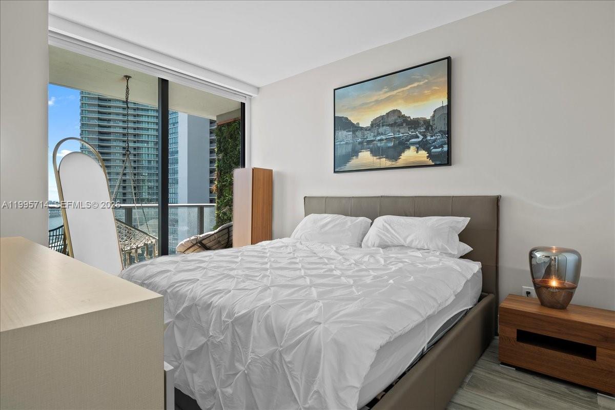 PARAISO BAYVIEWS CONDO - Residential