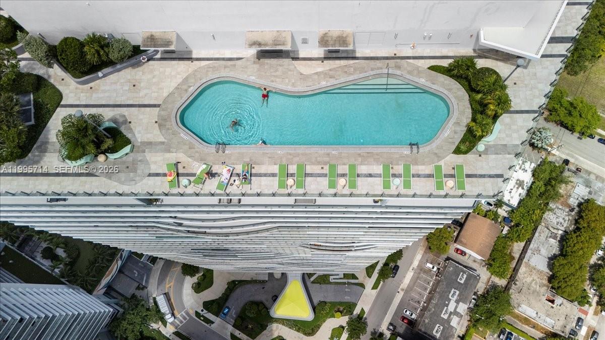 PARAISO BAYVIEWS CONDO - Residential