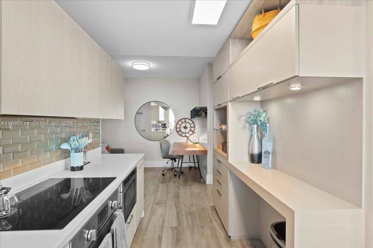 PARAISO BAYVIEWS CONDO - Residential