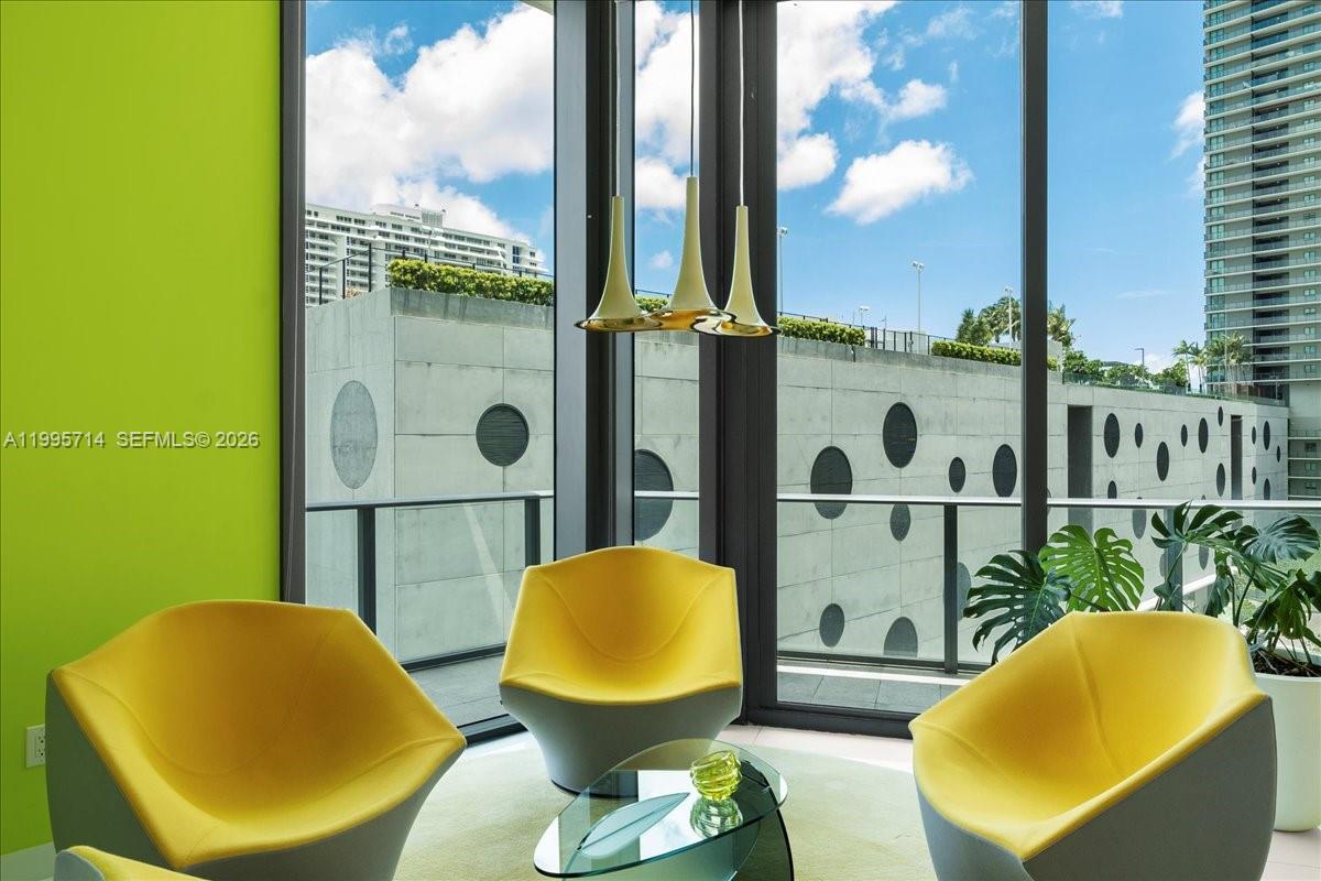 PARAISO BAYVIEWS CONDO - Residential