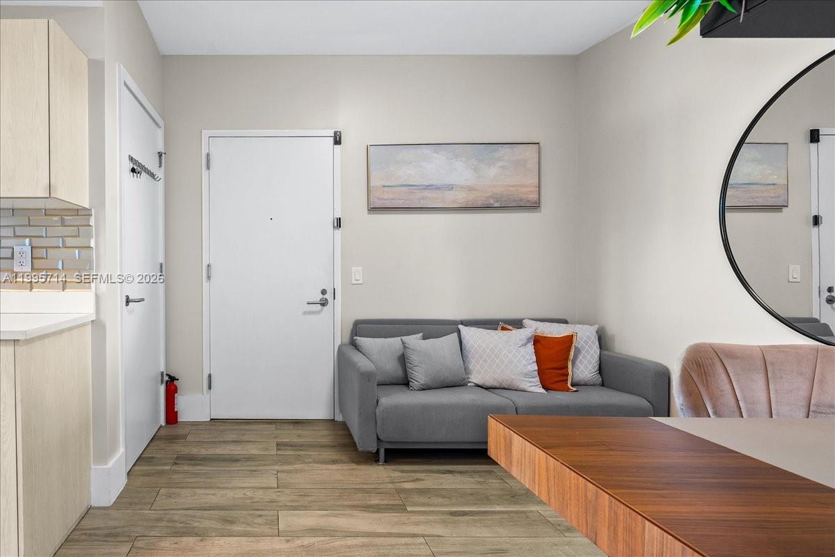 PARAISO BAYVIEWS CONDO - Residential