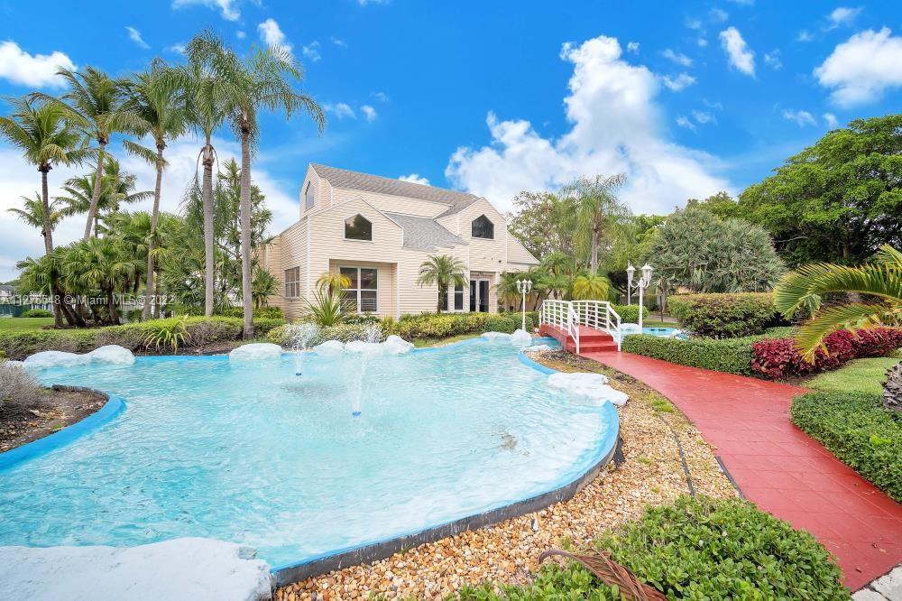 SUMMER LAKE CONDO - Residential Lease