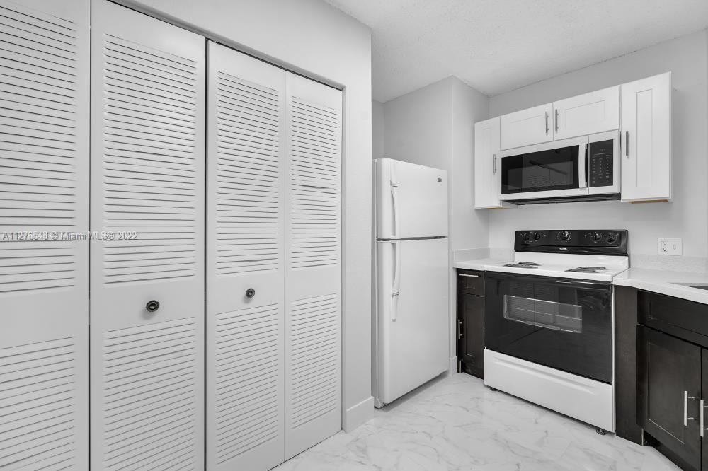 SUMMER LAKE CONDO - Residential Lease