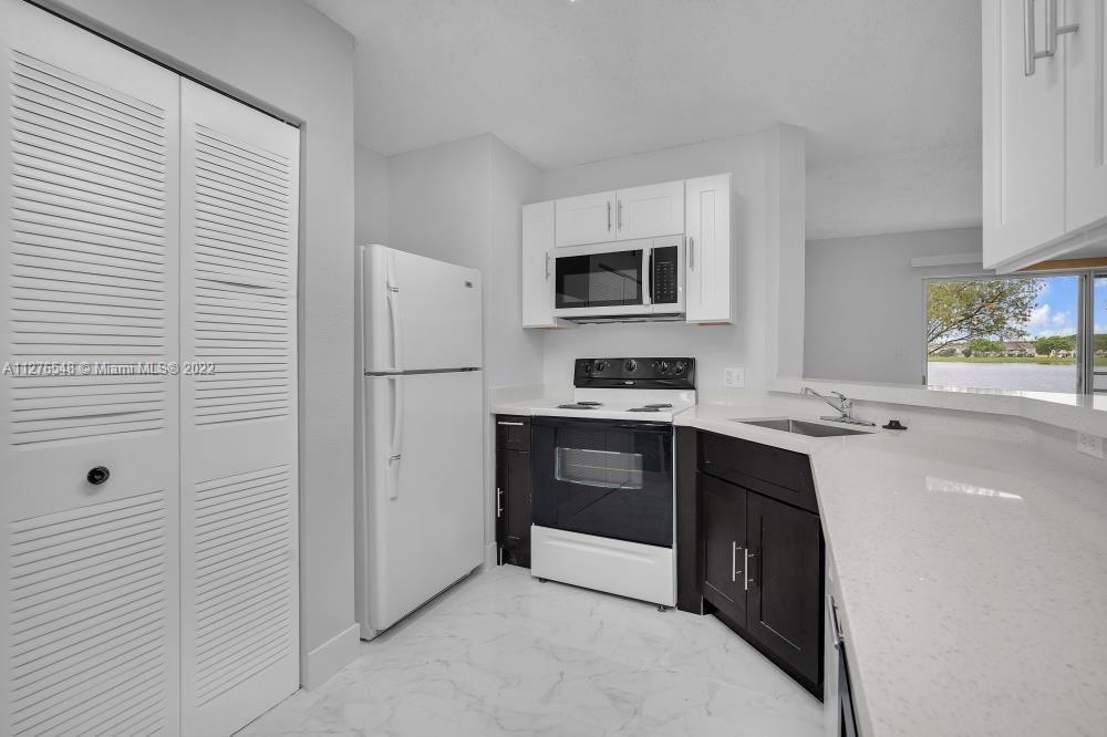 SUMMER LAKE CONDO - Residential Lease