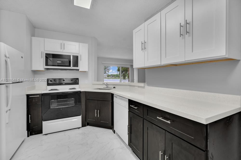 SUMMER LAKE CONDO - Residential Lease