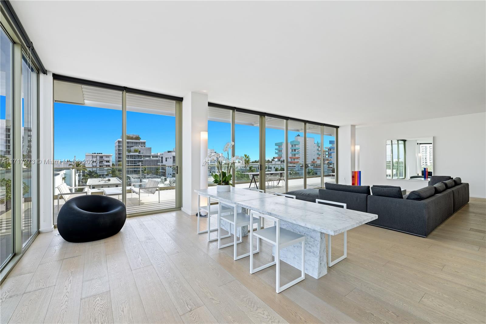 300 Collins Ave Ph1, Miami Beach, Miami-Dade County, Florida - 3 Bedrooms  
4 Bathrooms - 