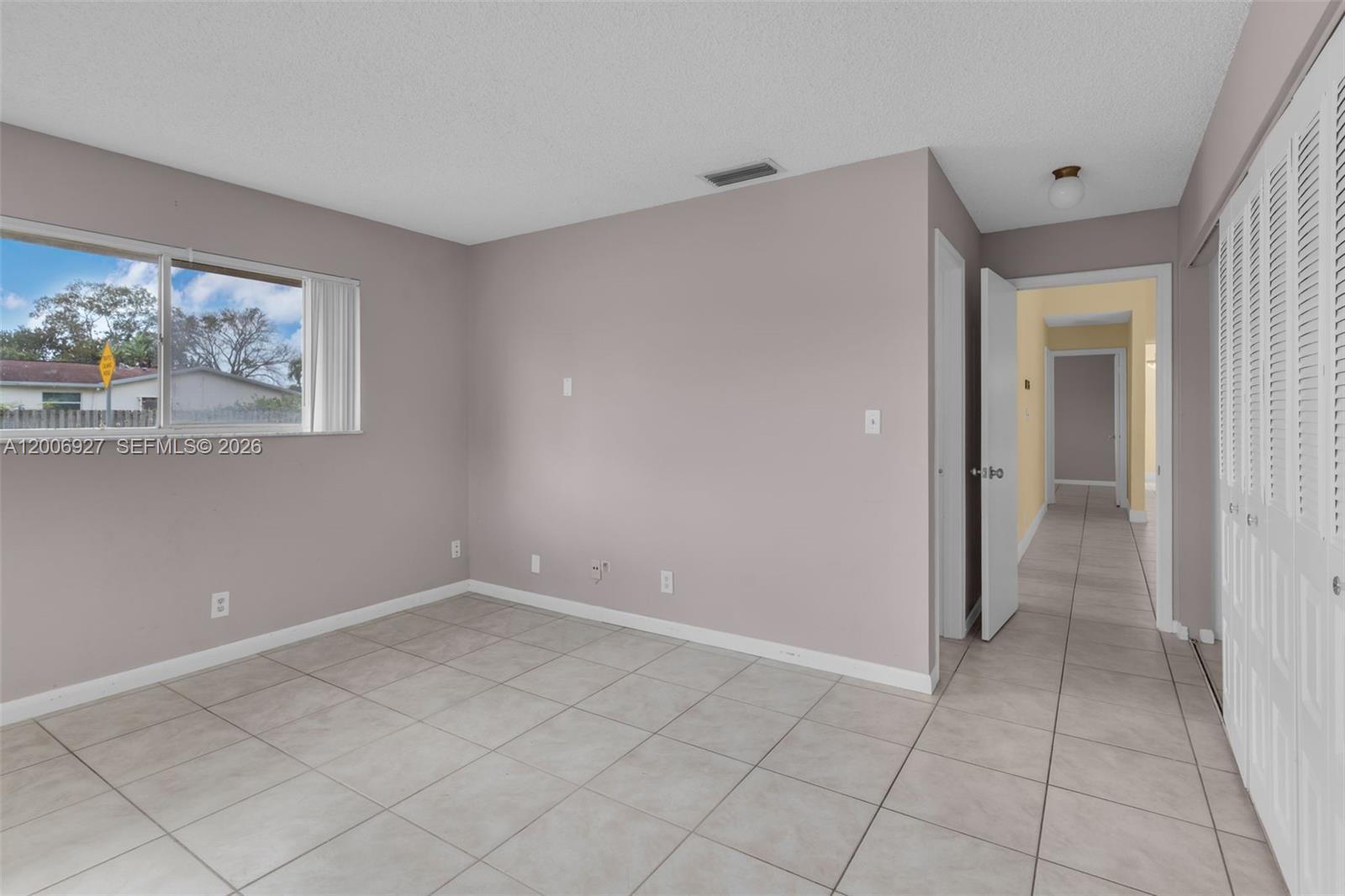 COUNTRY SQUIRE TOWNHOMES - Residential