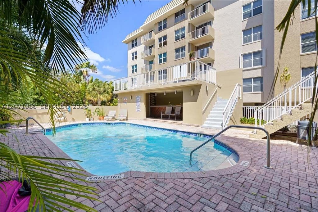 Photo of 1050 SE 15th St #202, Fort Lauderdale, FL 33316 (MLS # A12071936)