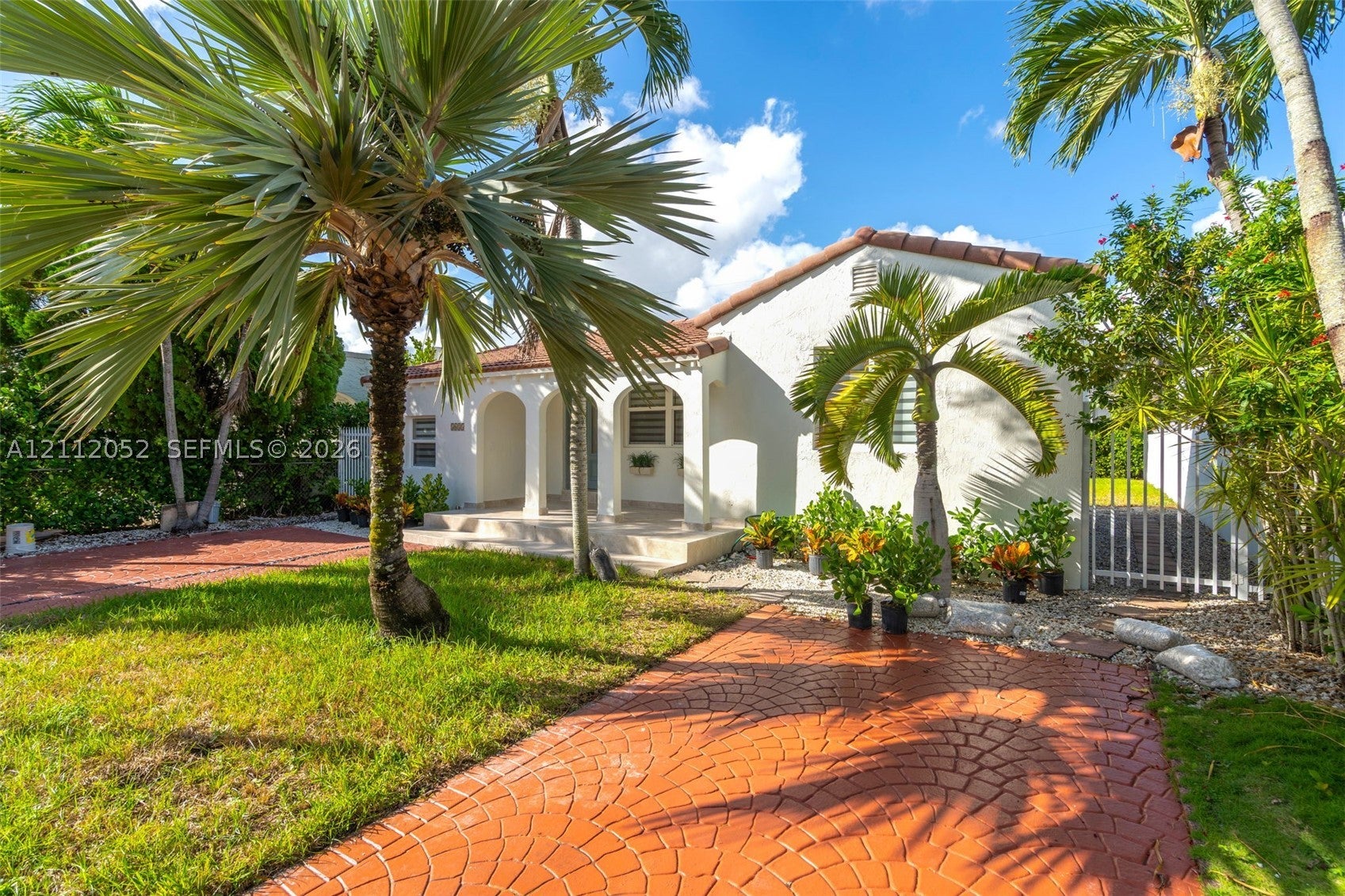 5635 SW 5th Ter
