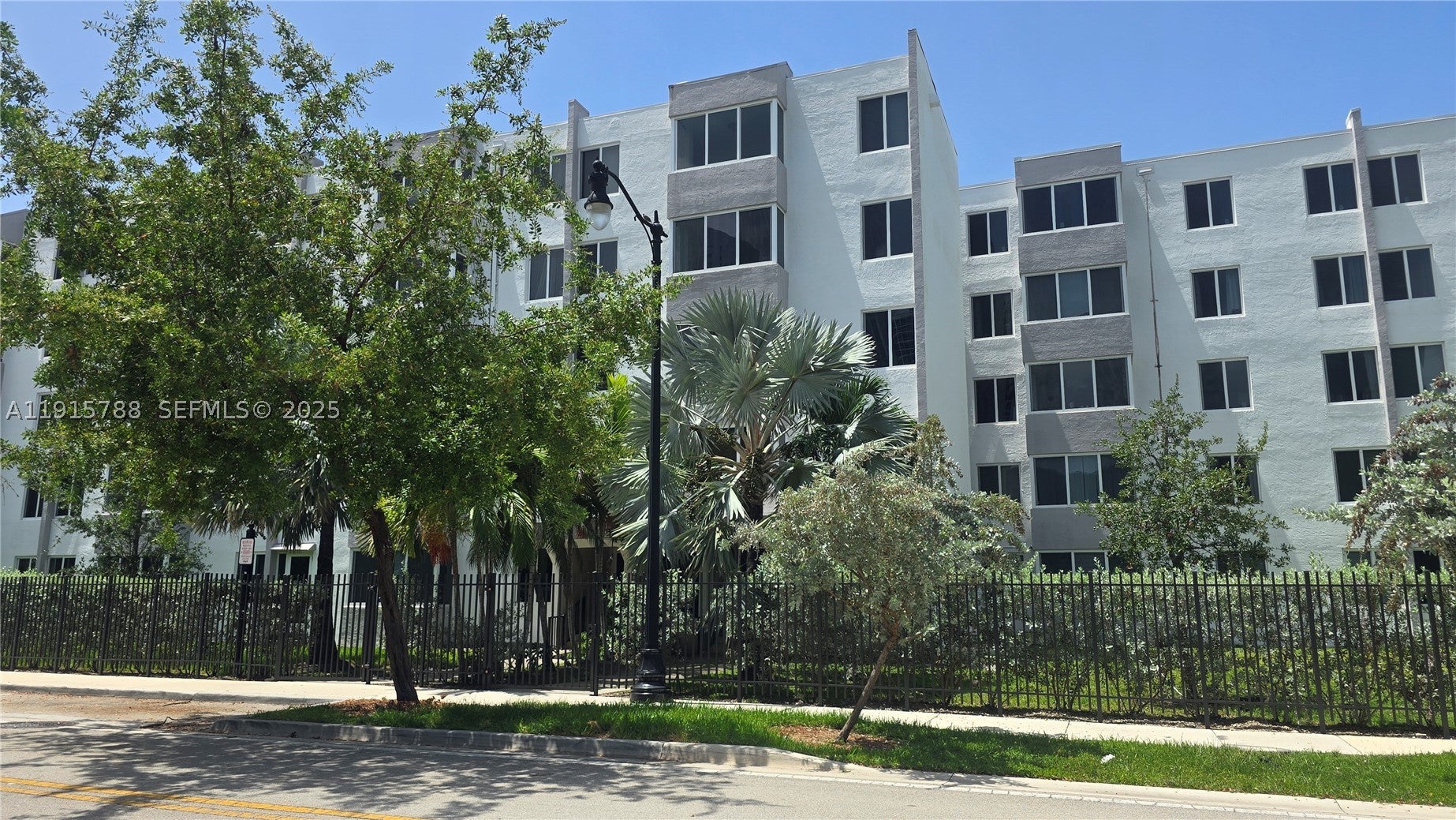 250 180th Dr 510, Sunny Isles Beach FL 33160