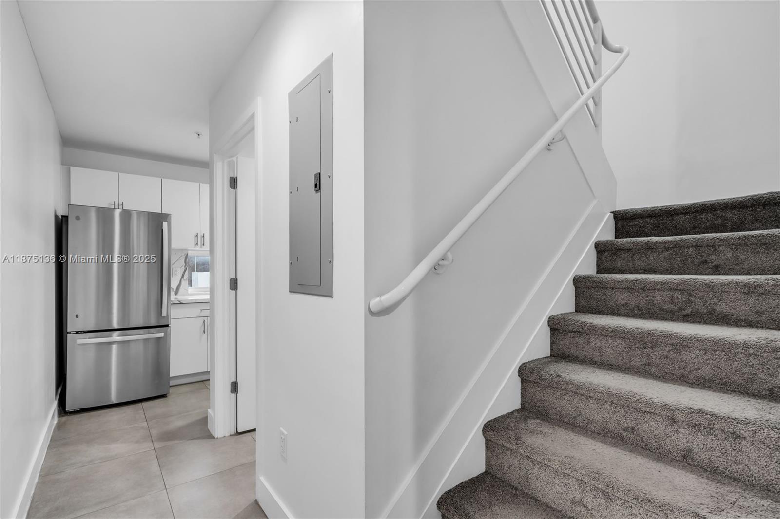 COUNTRY CLUB ESTATES SEC - Residential Lease