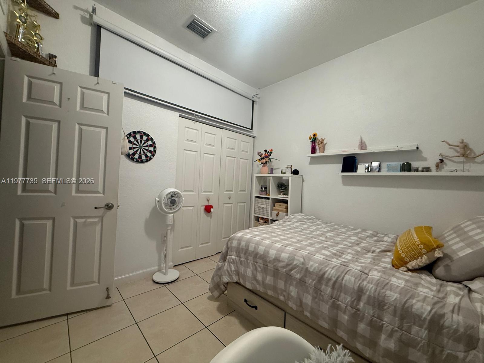 THE SHORES CONDO NO 2 - Residential