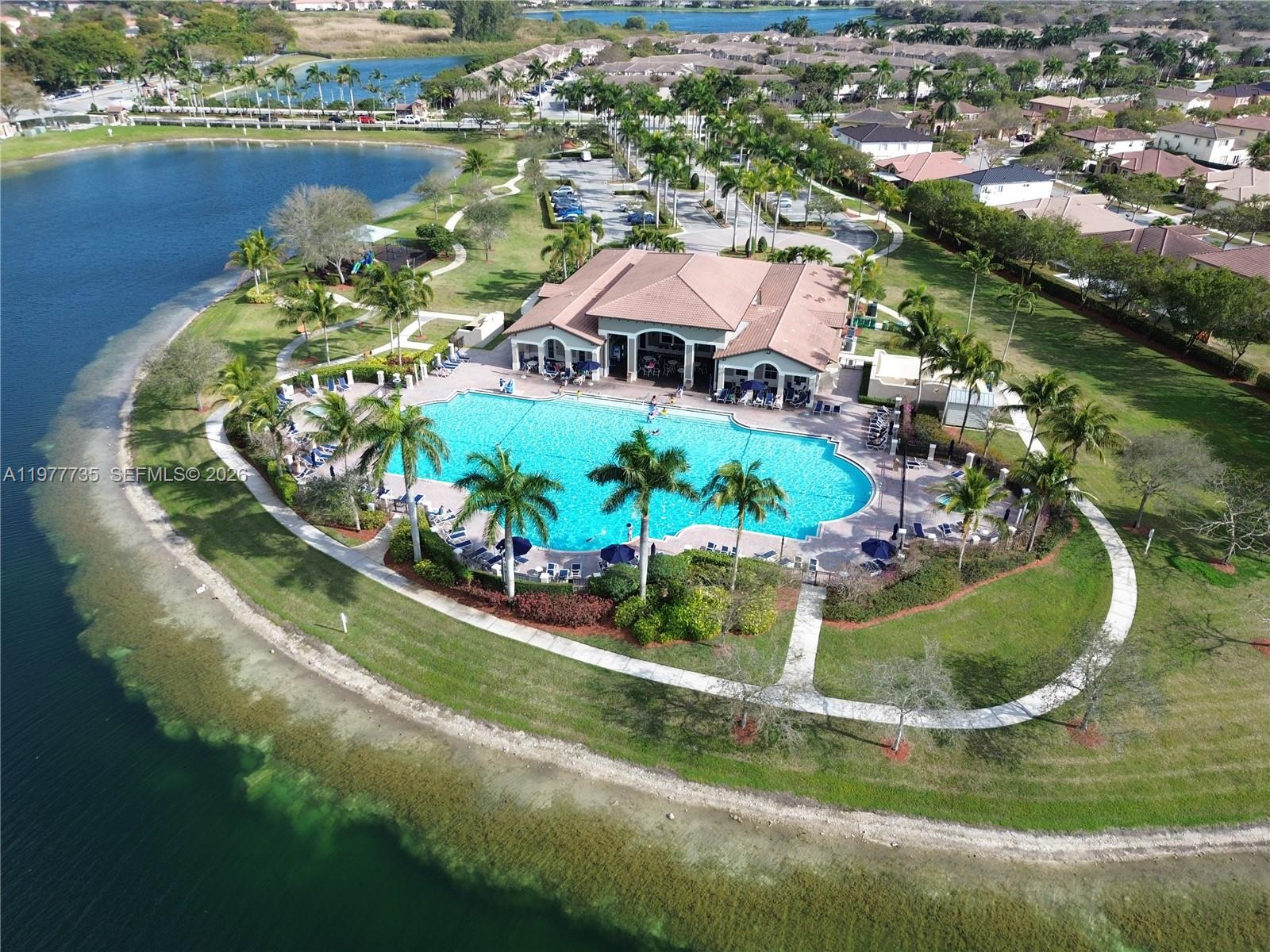 THE SHORES CONDO NO 2 - Residential