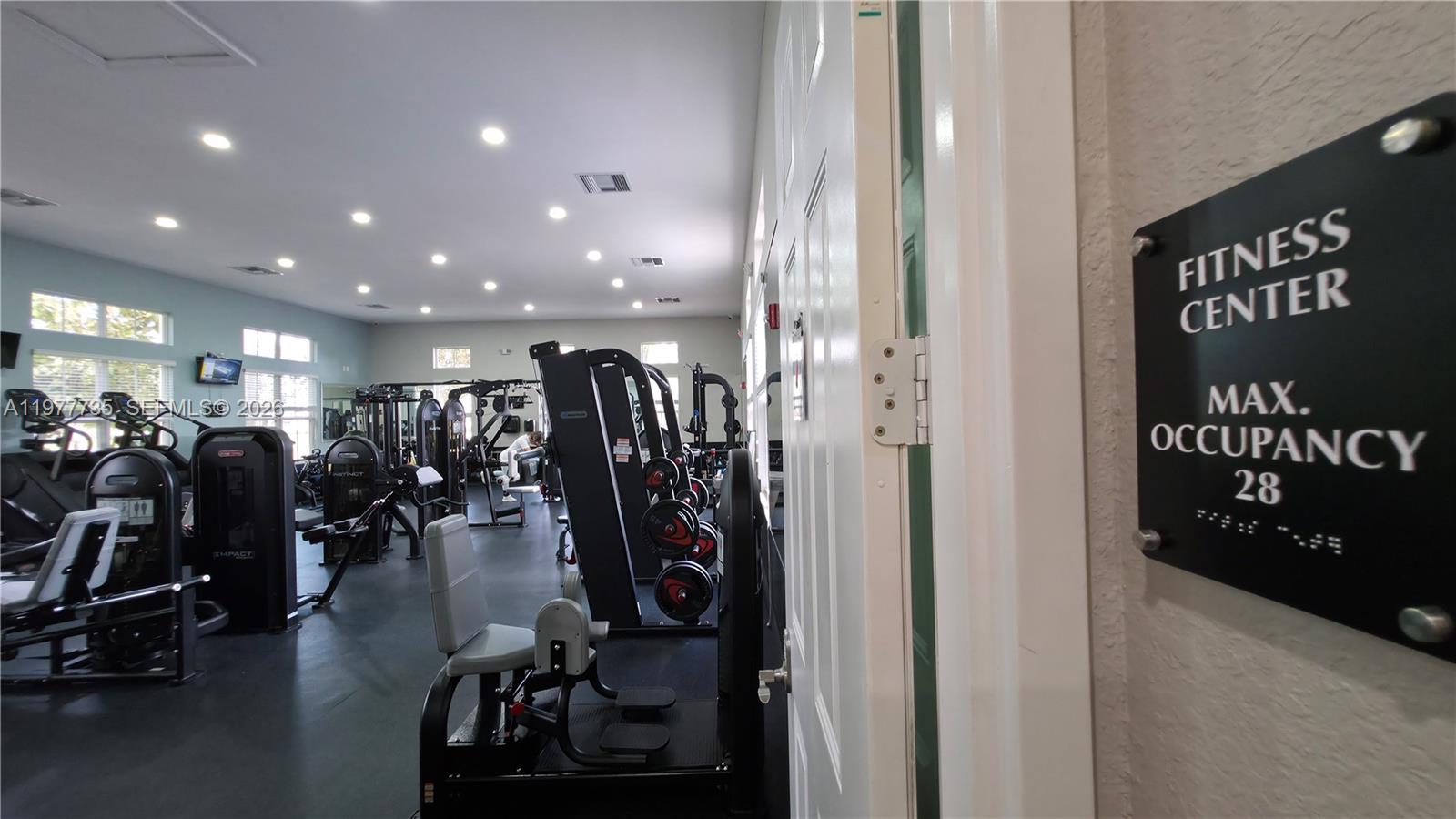 THE SHORES CONDO NO 2 - Residential