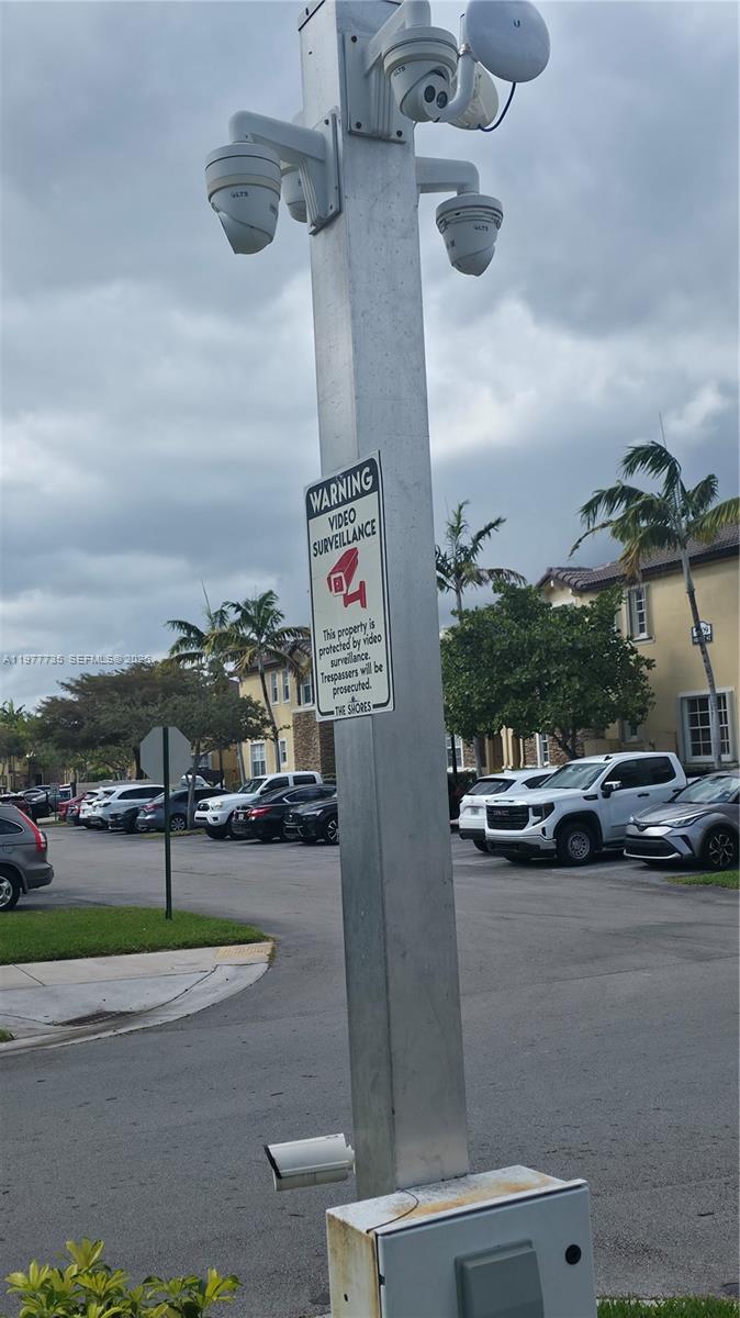 THE SHORES CONDO NO 2 - Residential