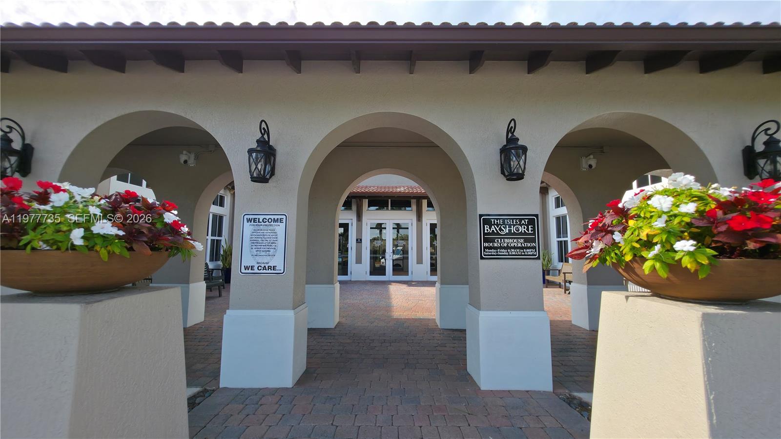 THE SHORES CONDO NO 2 - Residential