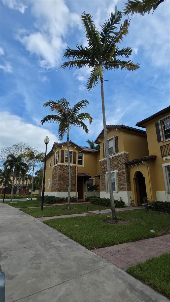 THE SHORES CONDO NO 2 - Residential