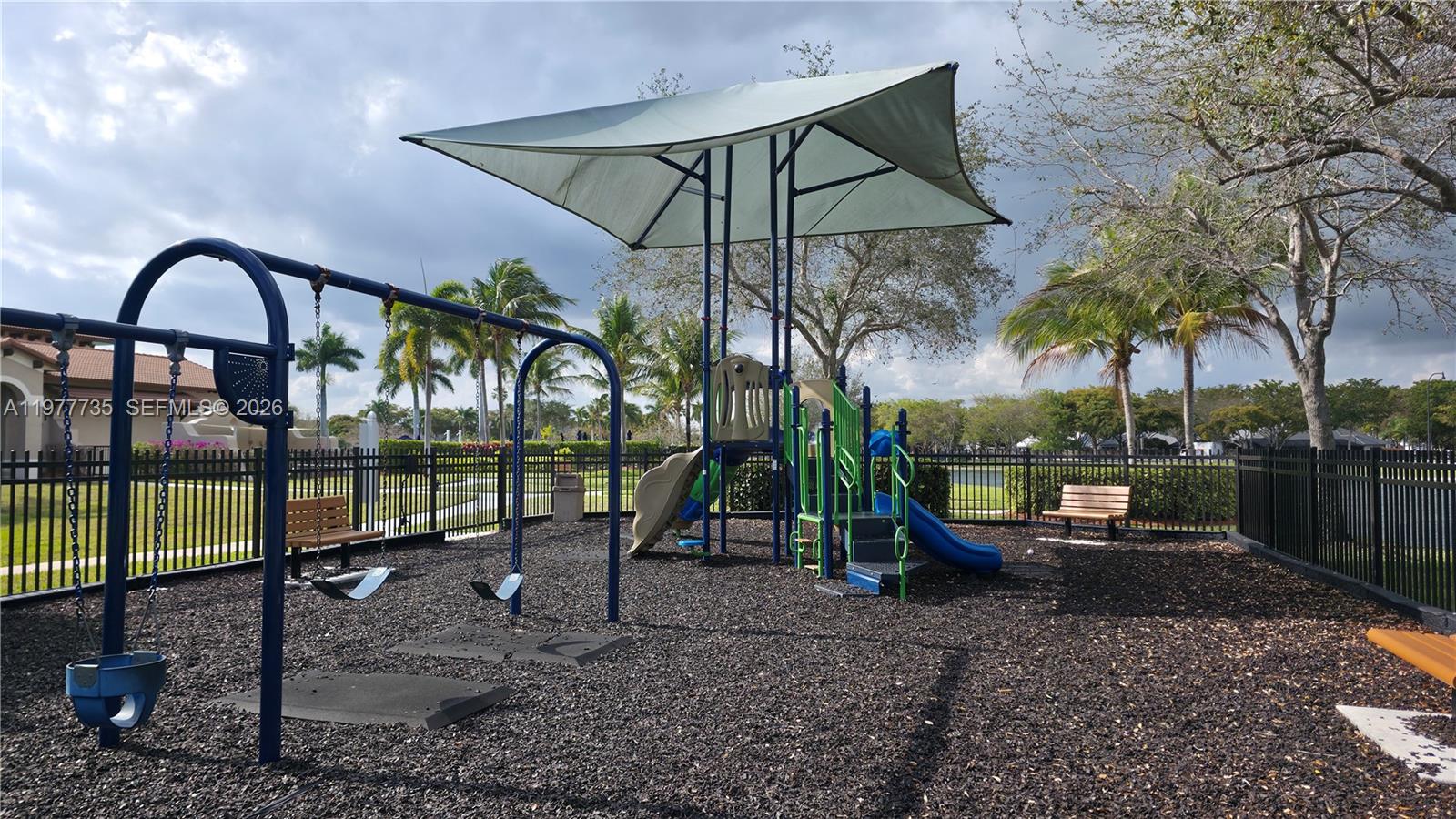 THE SHORES CONDO NO 2 - Residential