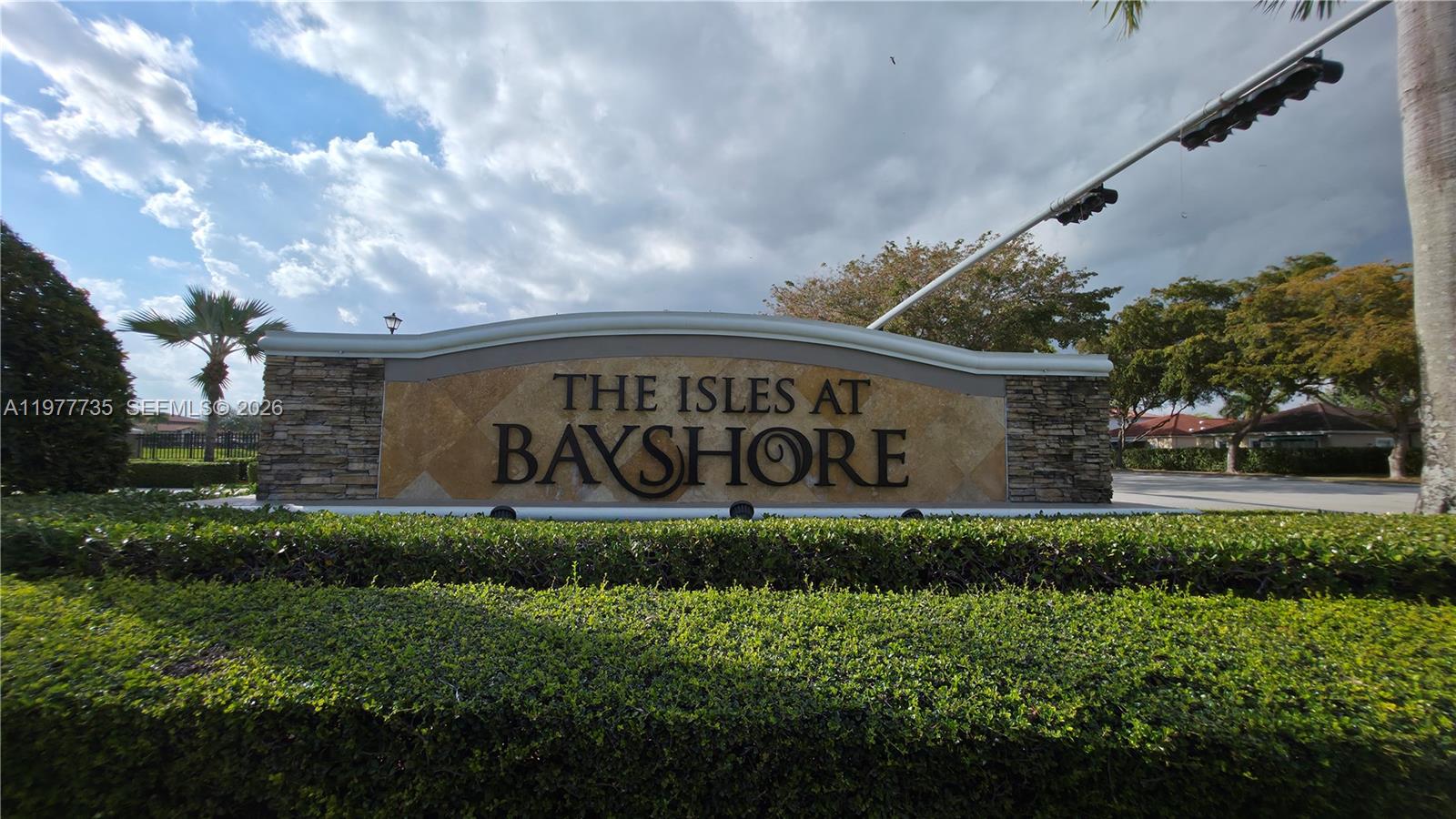 THE SHORES CONDO NO 2 - Residential