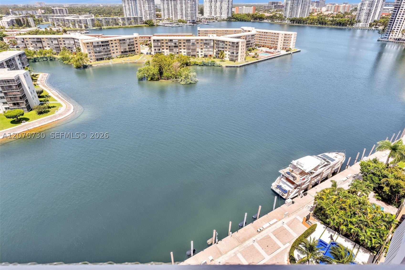 1000 W Island Blvd 1710, Aventura FL 33160