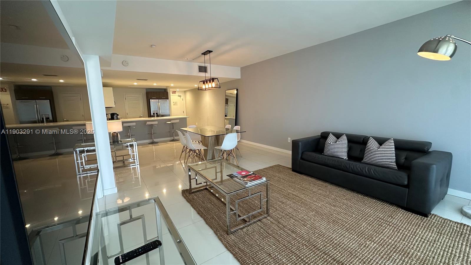 BAY BREEZE RESIDENCES CON - Residential