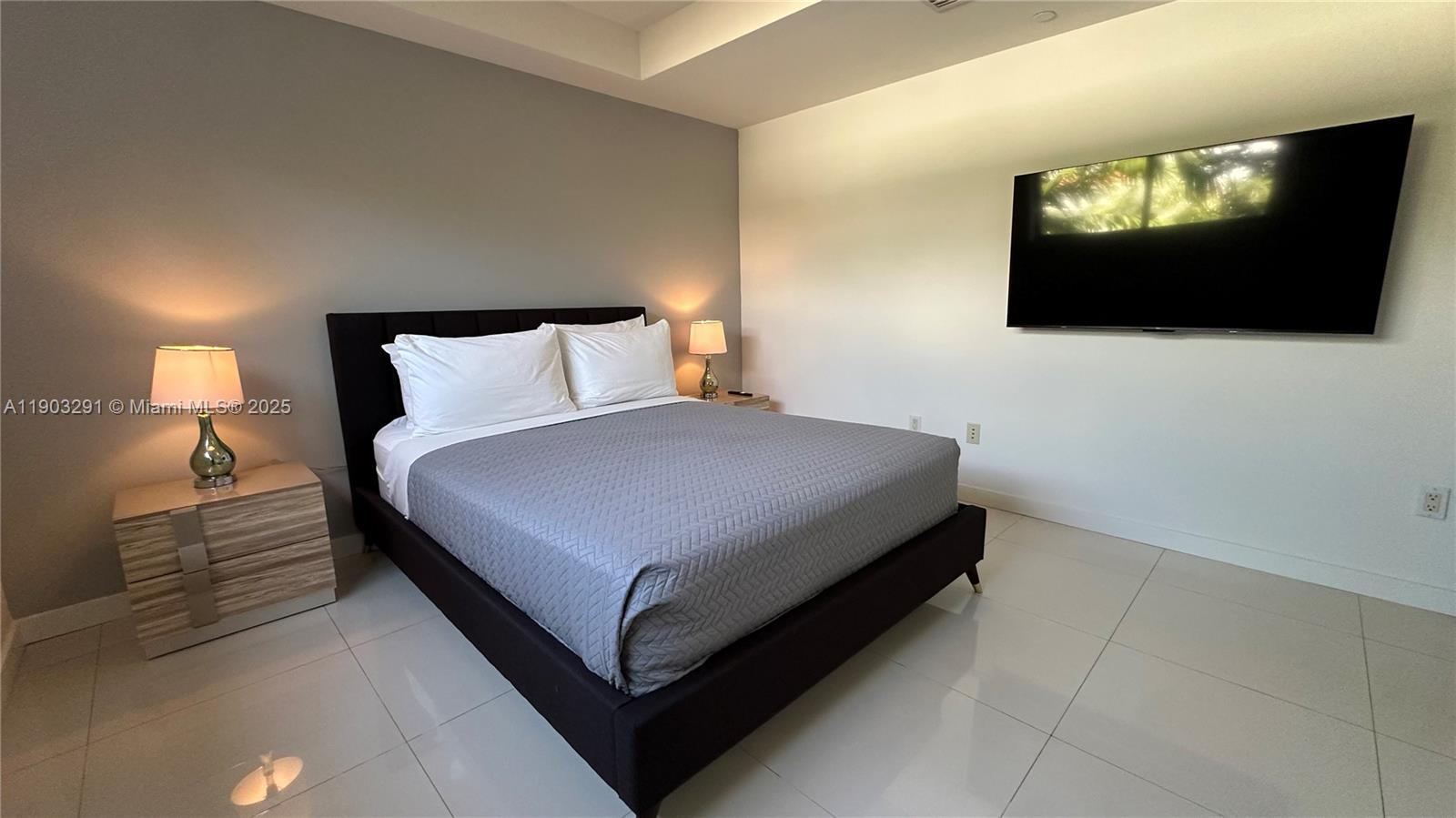 BAY BREEZE RESIDENCES CON - Residential