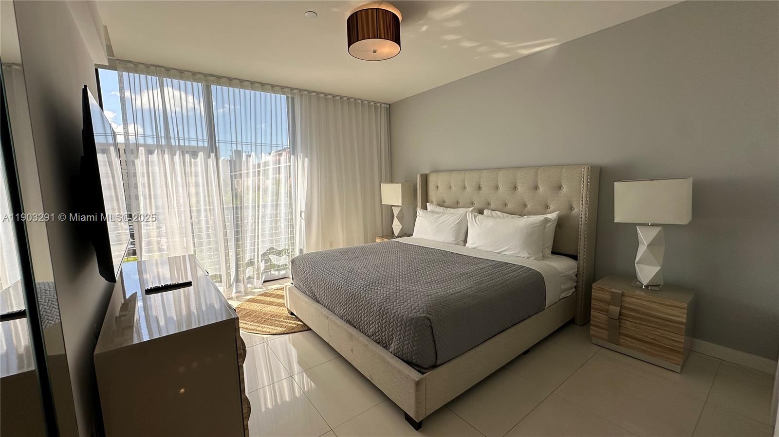 BAY BREEZE RESIDENCES CON - Residential