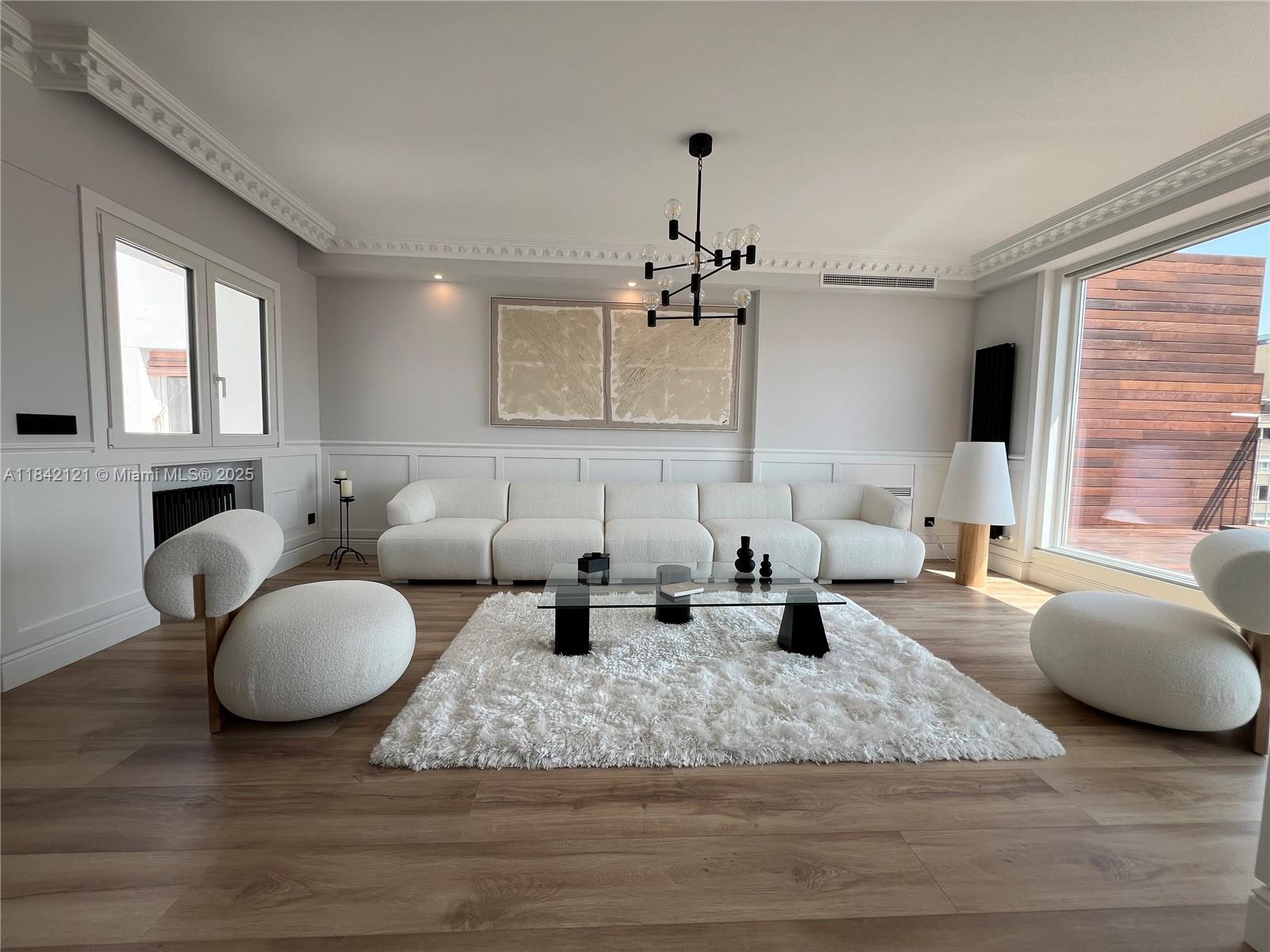63 Calle de Castello 6