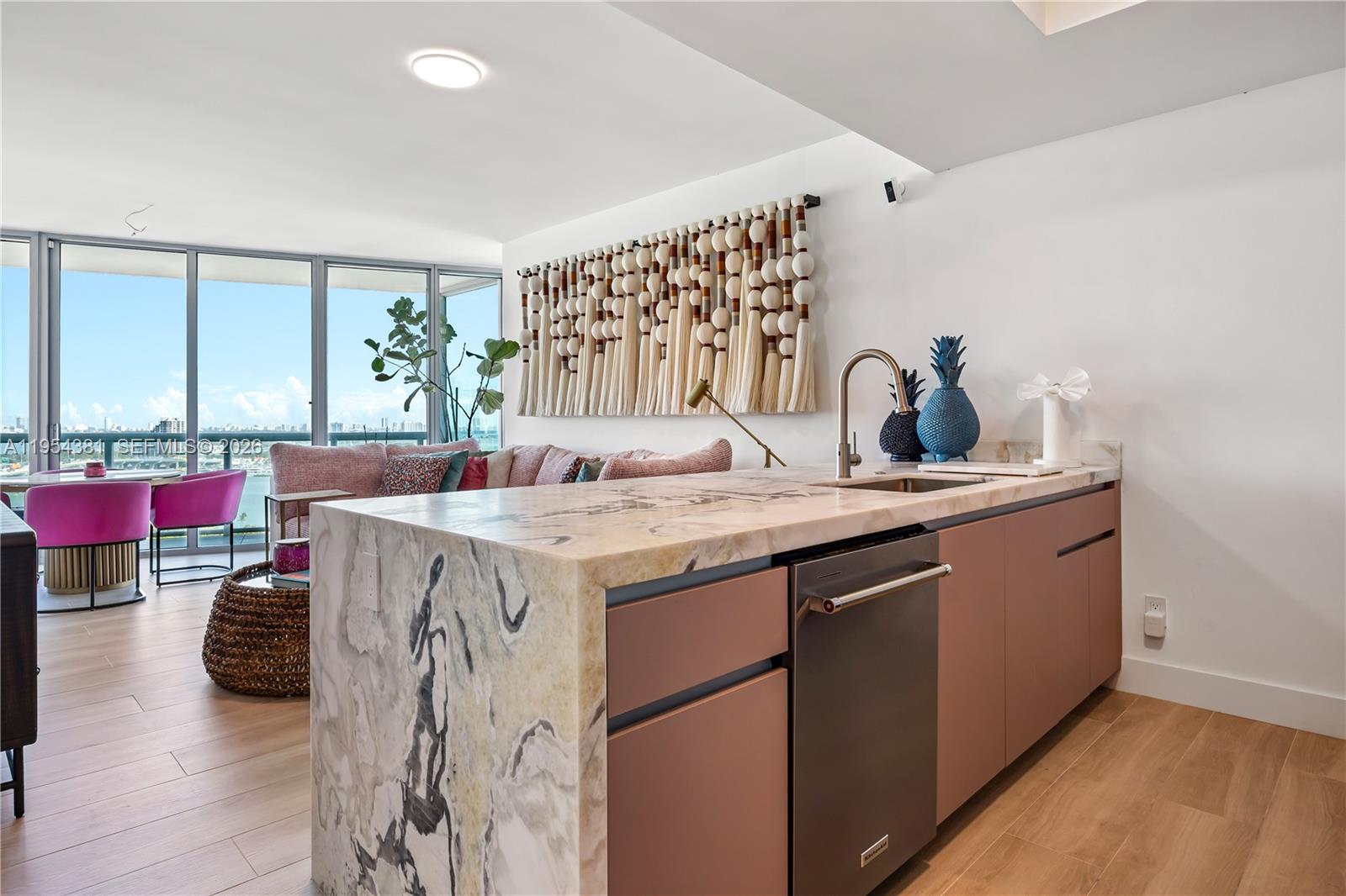 MARINABLUE CONDO - Residential