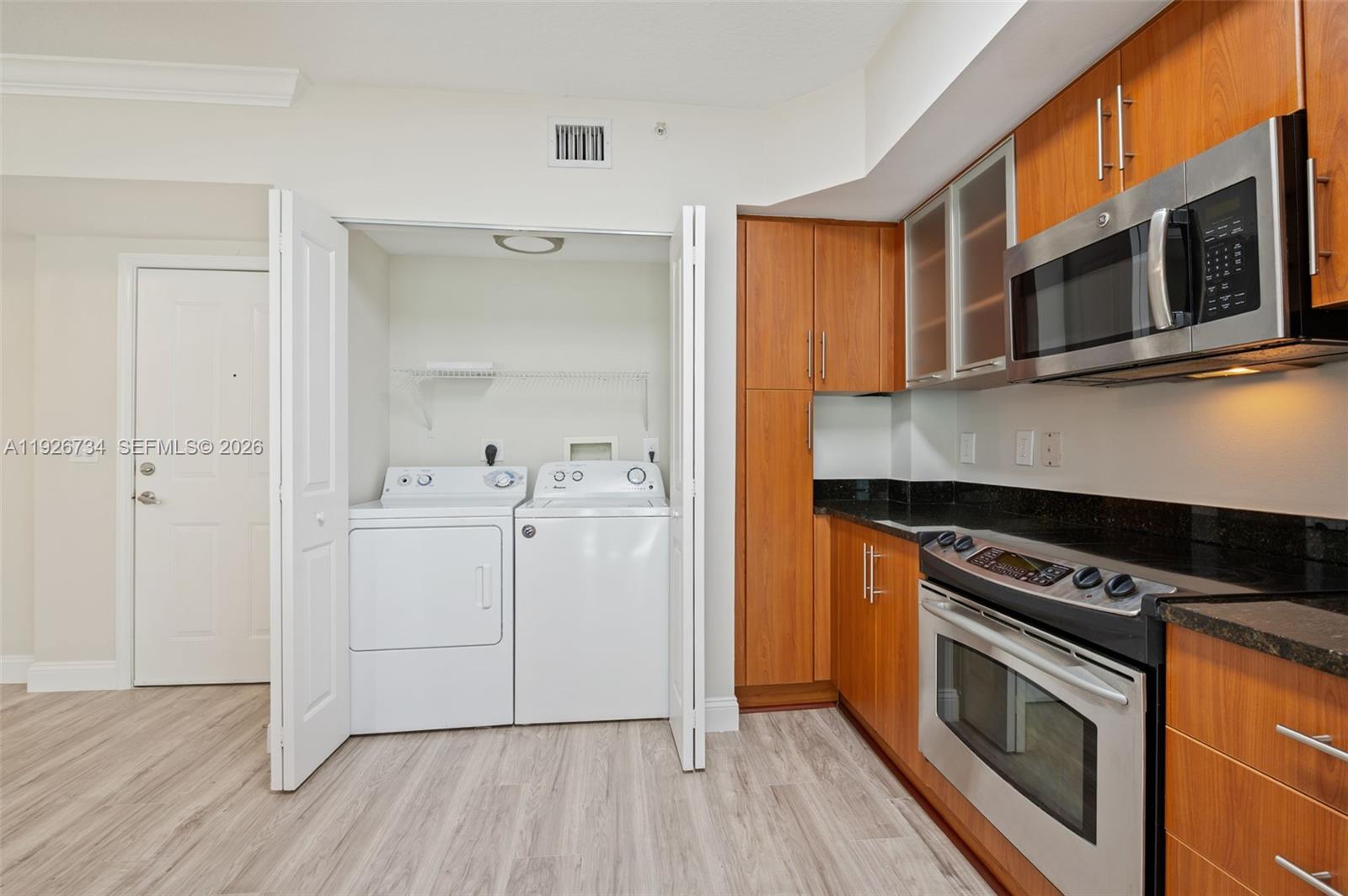 PRADO CONDO - Residential