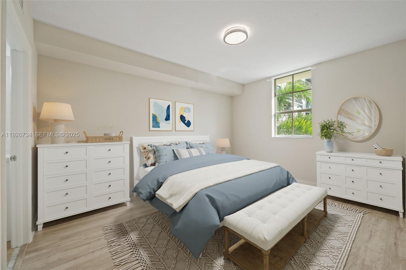 PRADO CONDO - Residential