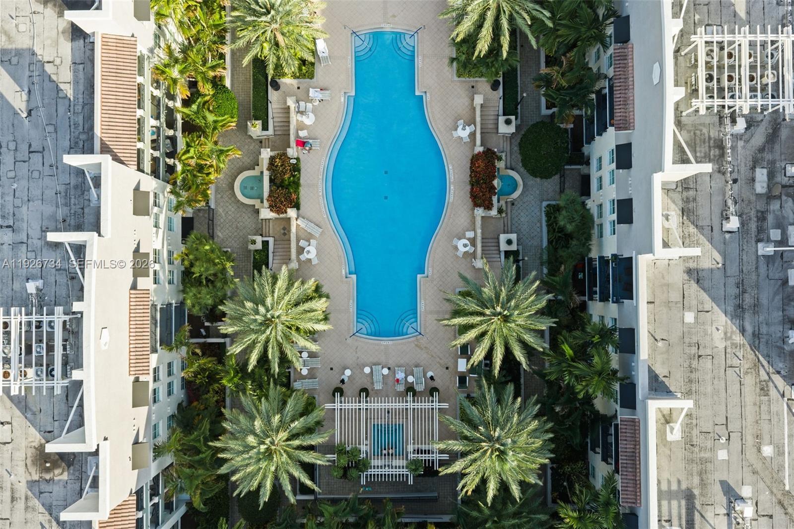 PRADO CONDO - Residential