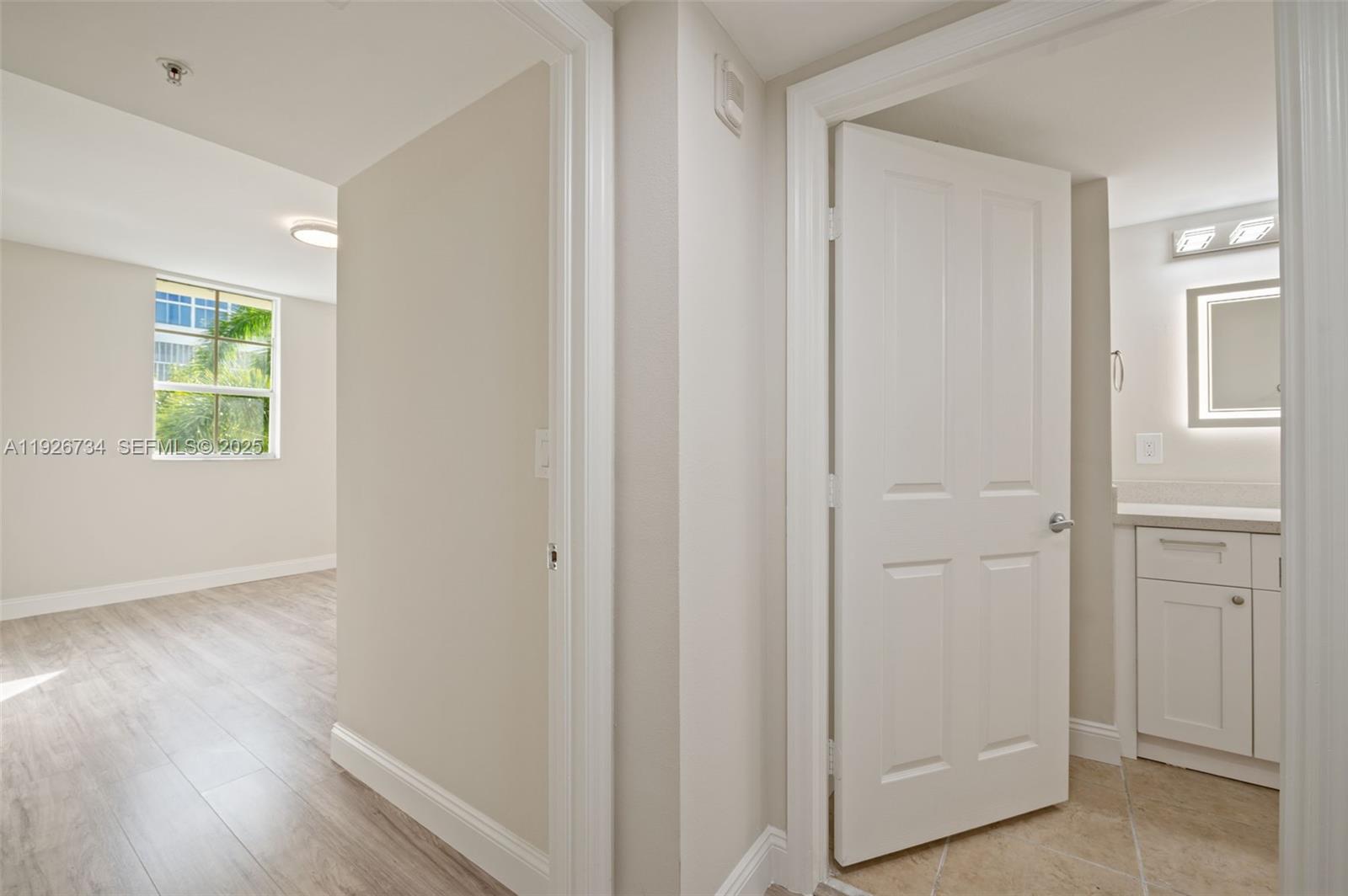 PRADO CONDO - Residential