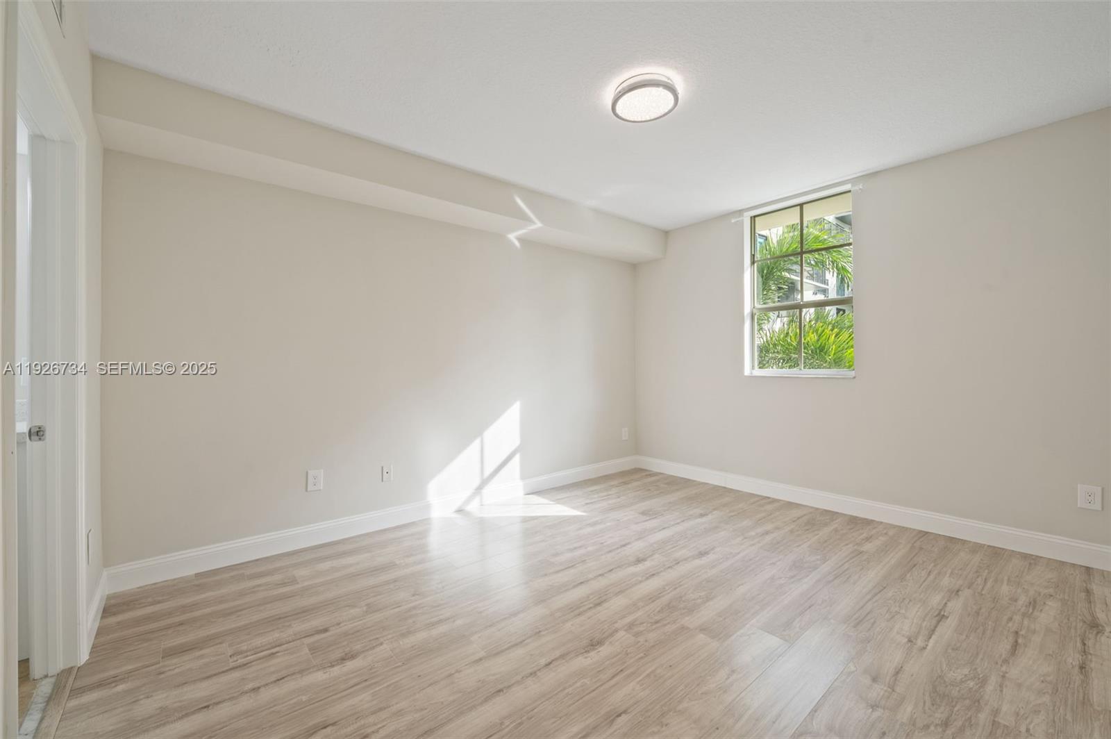 PRADO CONDO - Residential