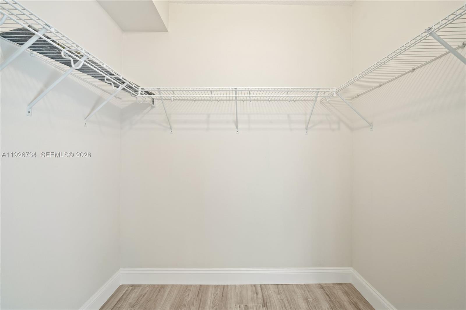 PRADO CONDO - Residential