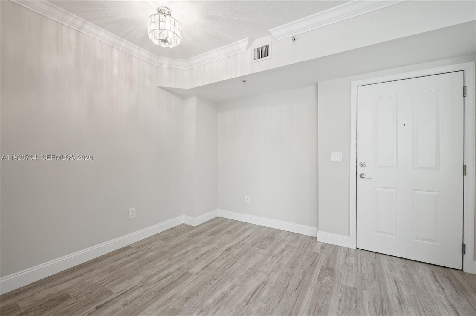 PRADO CONDO - Residential