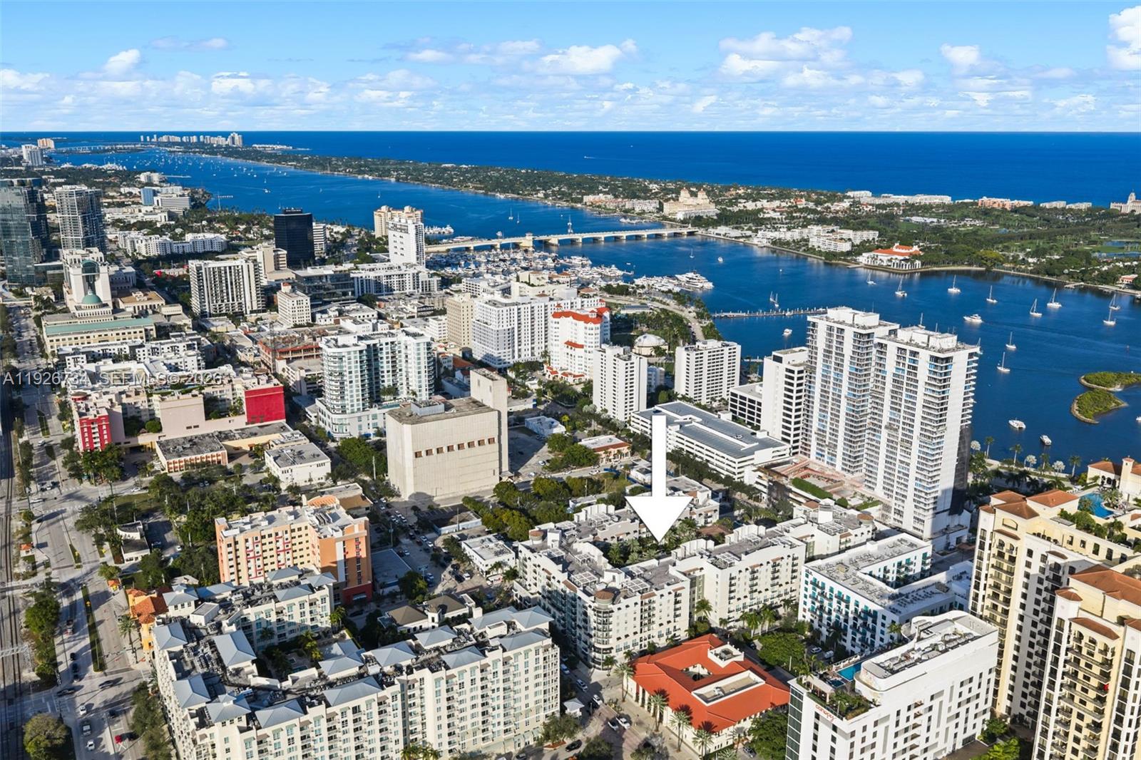 PRADO CONDO - Residential