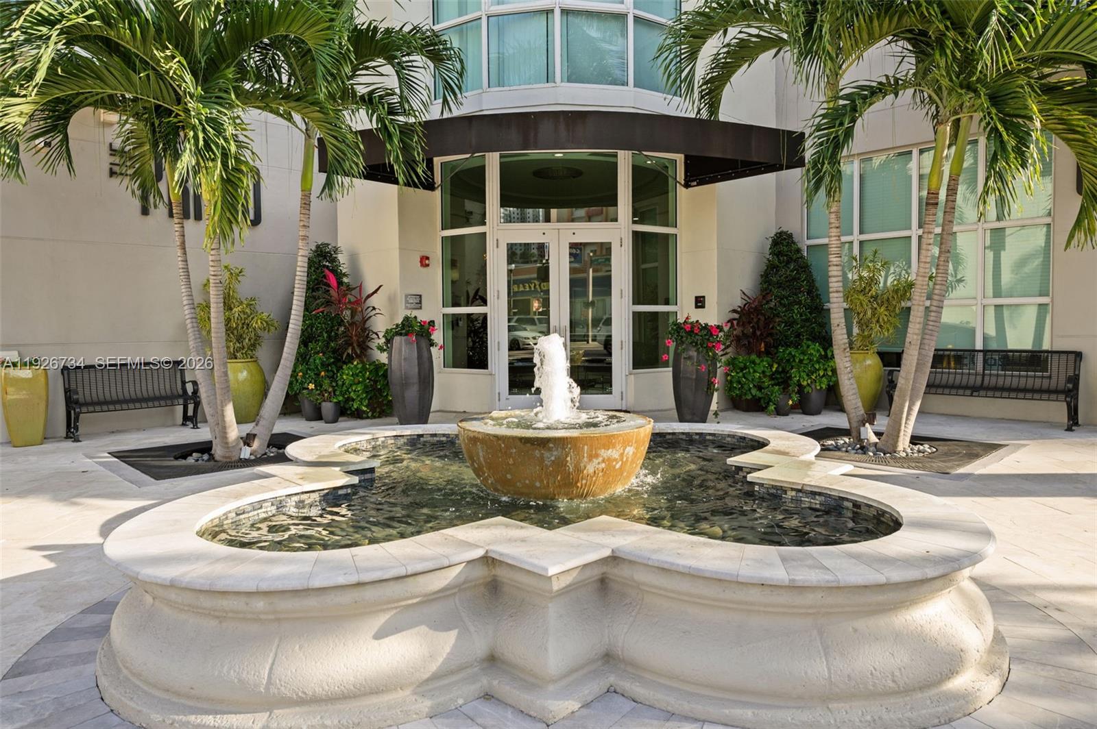 PRADO CONDO - Residential