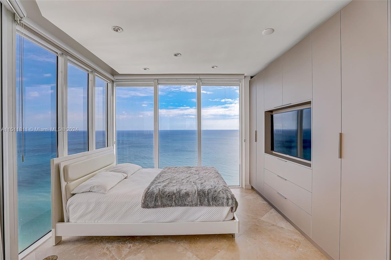 OCEAN ONE CONDO - Residential