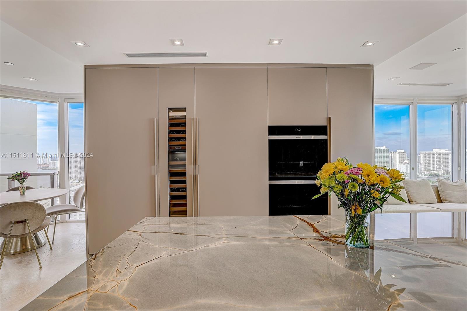 OCEAN ONE CONDO - Residential