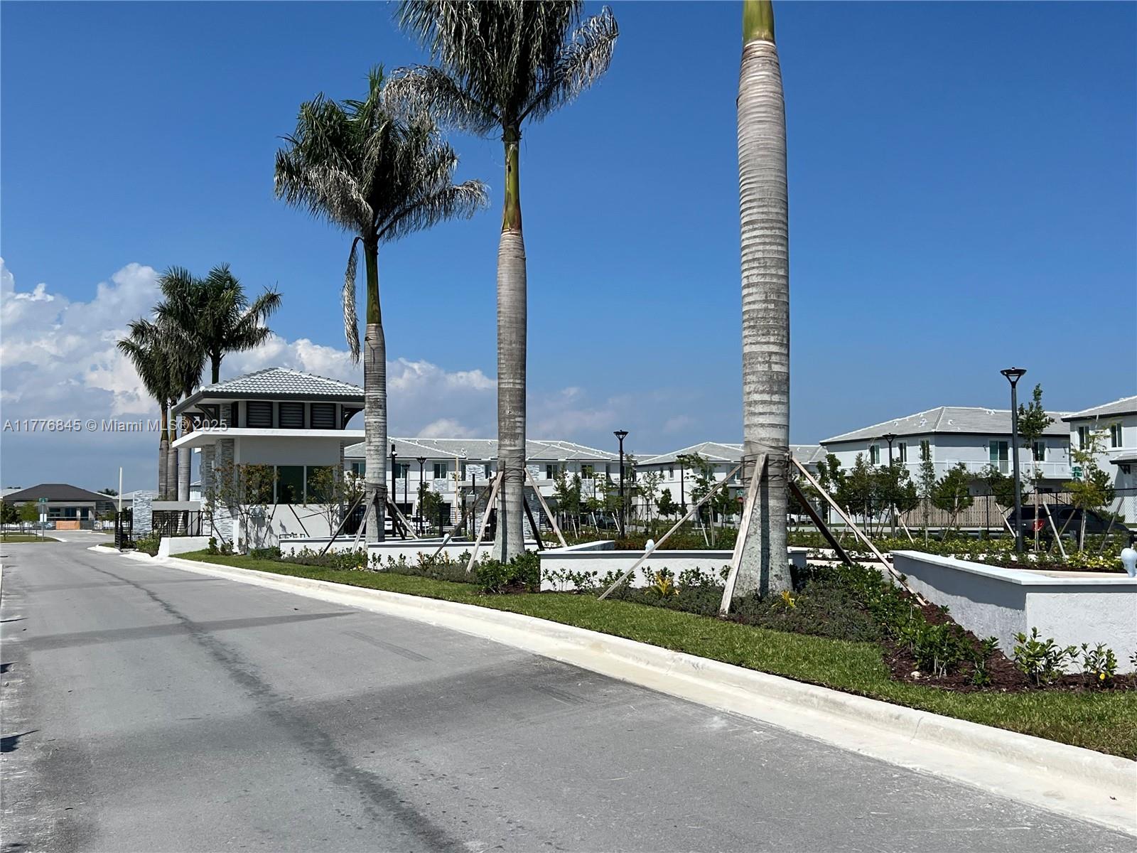 TERRA SOL - Residential Lease