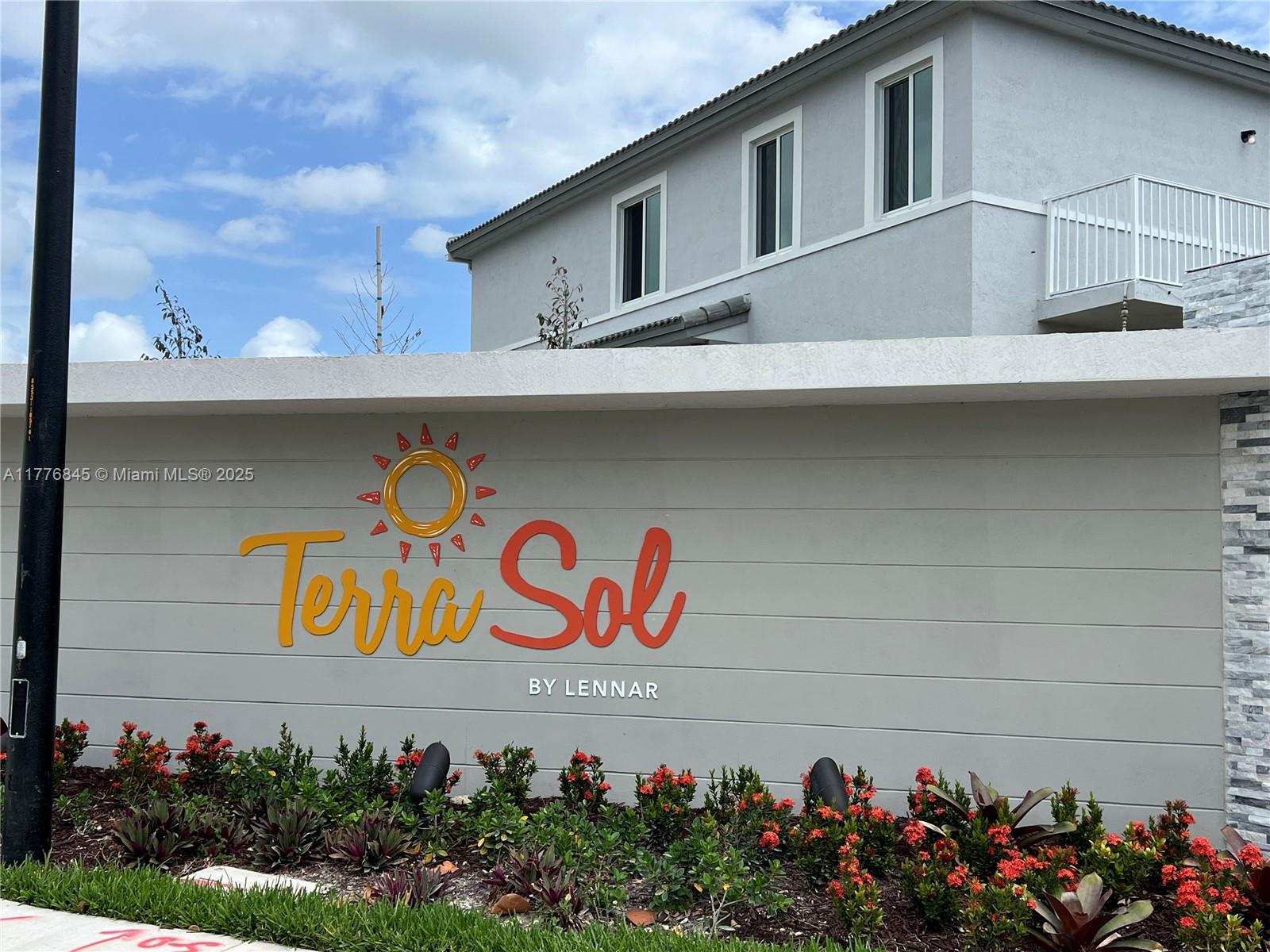 TERRA SOL - Residential Lease