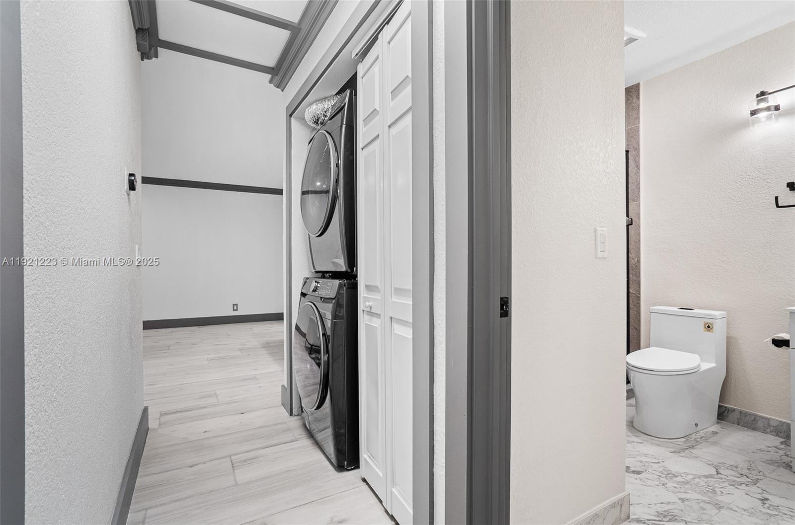 CORAL SPRINGS VILLAS COND - Residential