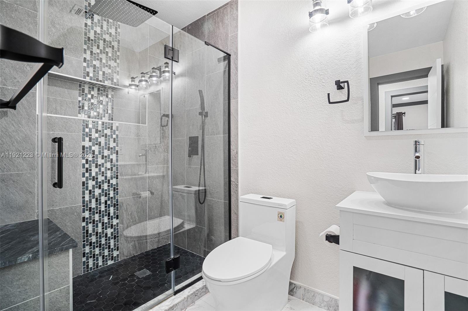 CORAL SPRINGS VILLAS COND - Residential