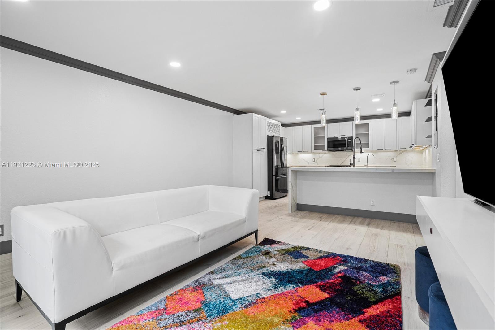 CORAL SPRINGS VILLAS COND - Residential