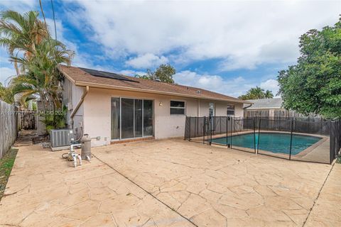 Tiny photo for 3350 SW 1st Ct, Deerfield Beach, FL 33442 (MLS # A11977717)