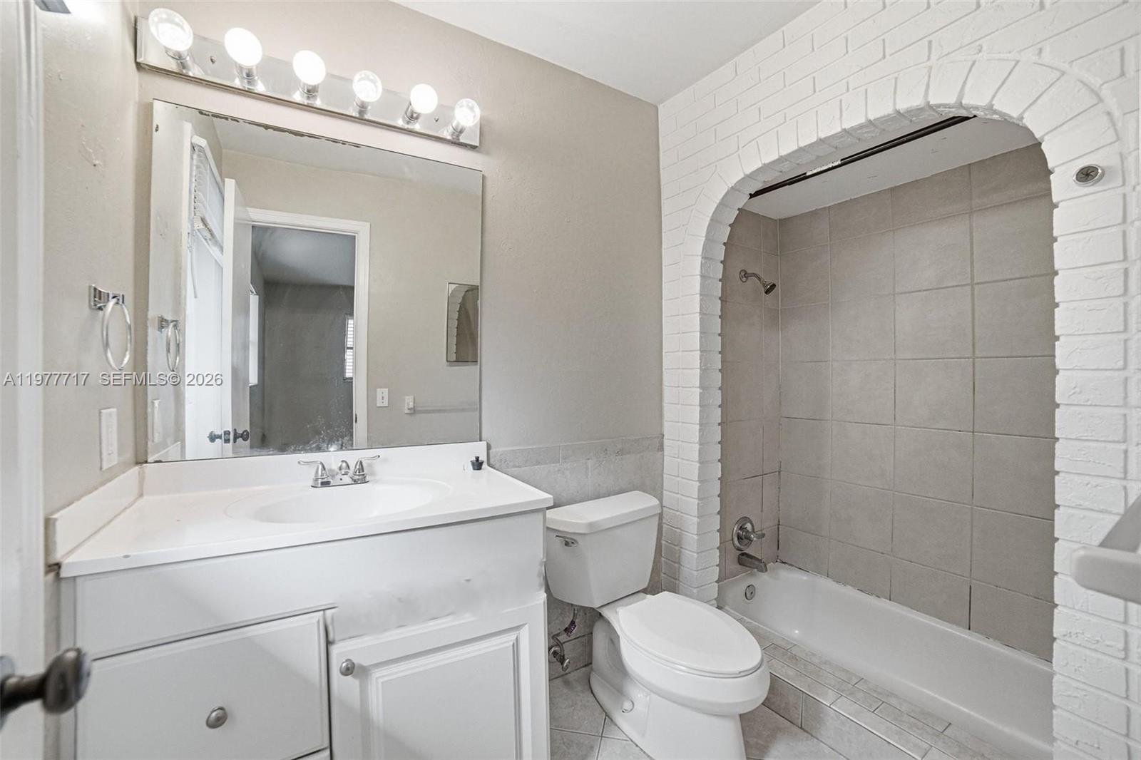 WEST DEERFIELD BEACH - Residential