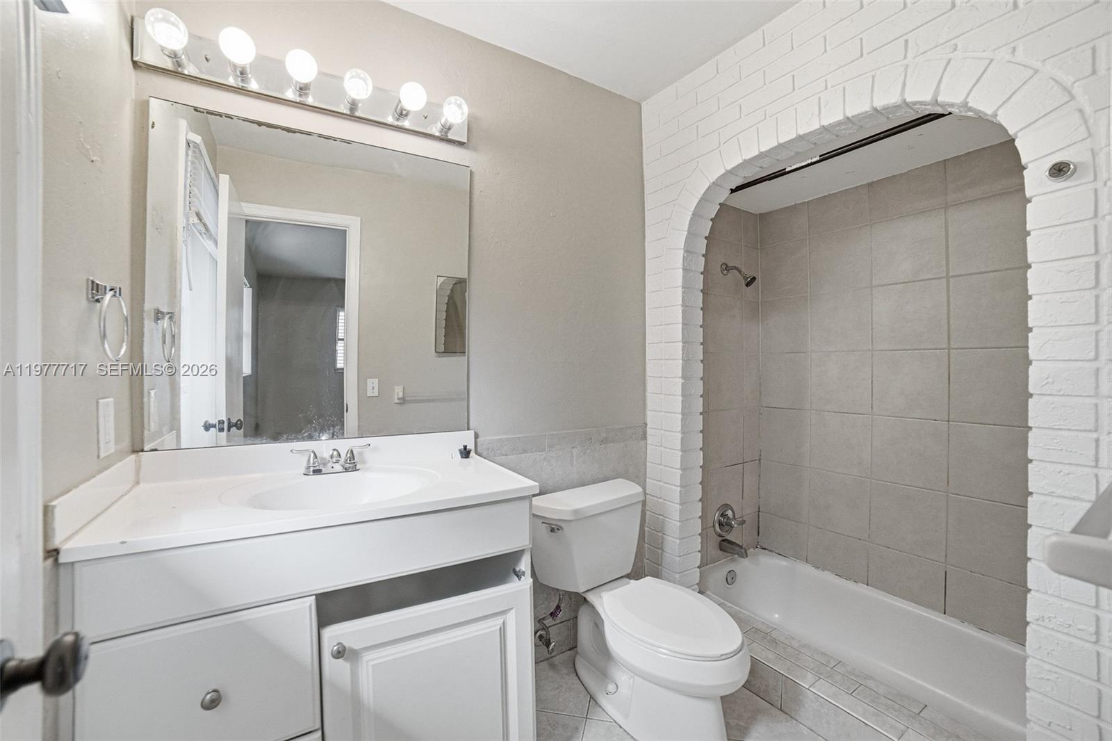 WEST DEERFIELD BEACH - Residential